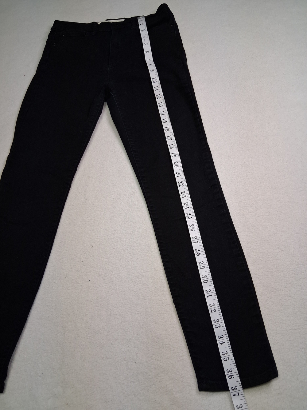 GAP Women's Skinny Jeans in Black - Picture 2 of 7